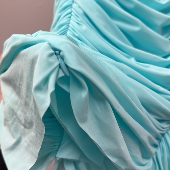 Sterling Off-Shoulder Midi Dress - Picture 6 of 7